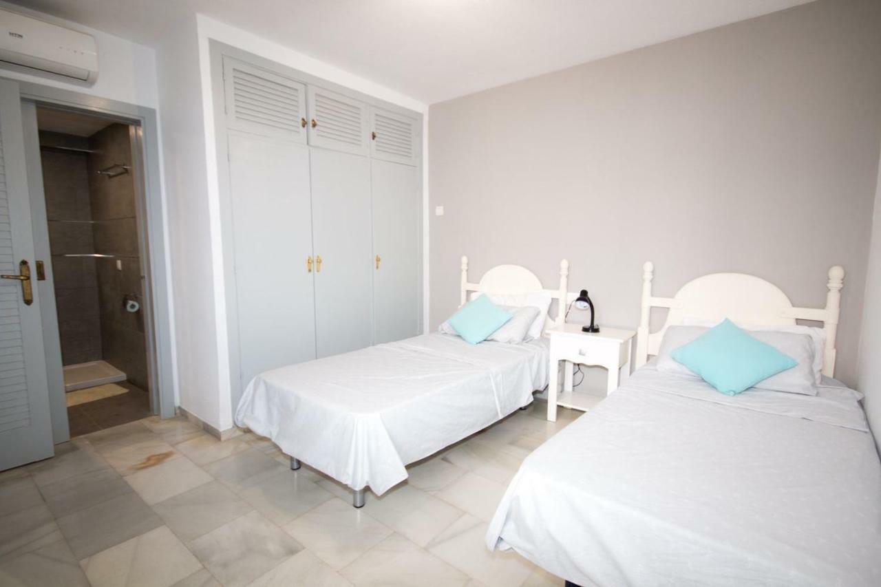 Castillo de Sabinillas Puerto De La Duquesa Beach Apartment מראה חיצוני תמונה