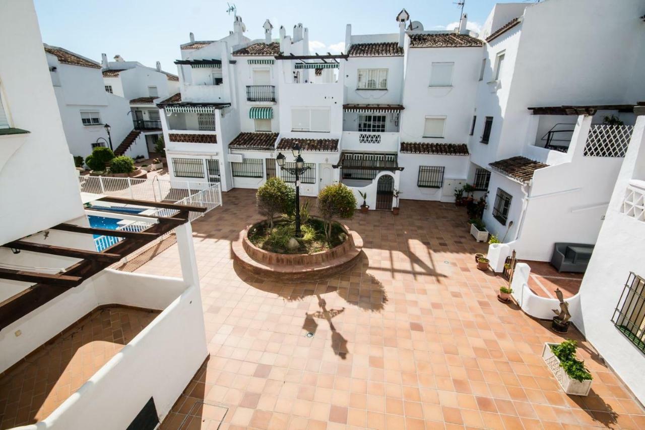 Castillo de Sabinillas Puerto De La Duquesa Beach Apartment מראה חיצוני תמונה